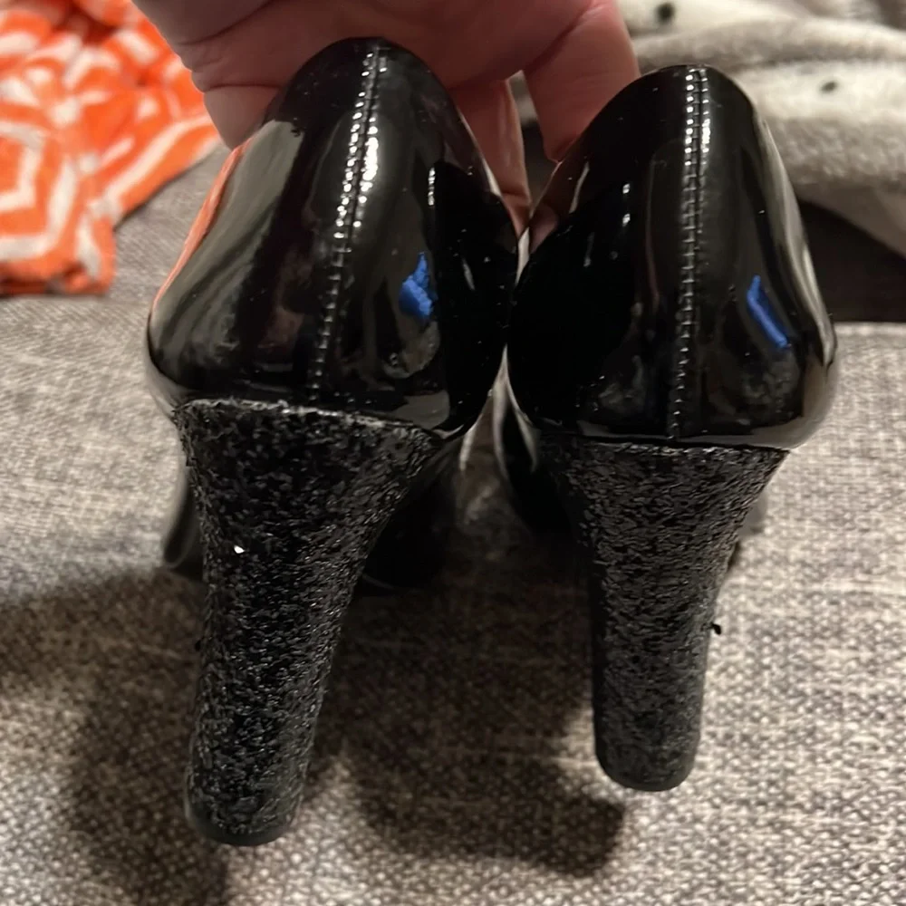 🎉 HP 🎉 Tory Burch Colin patent heels